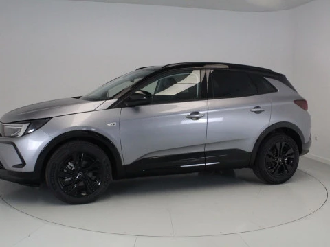 Opel Grandland GS 1.2T XHT HYBRID EDCT6 S/S 136CV (100KW)