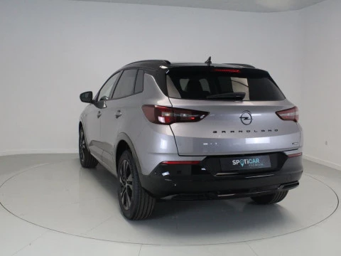 Opel Grandland GS 1.2T XHT HYBRID EDCT6 S/S 136CV (100KW)