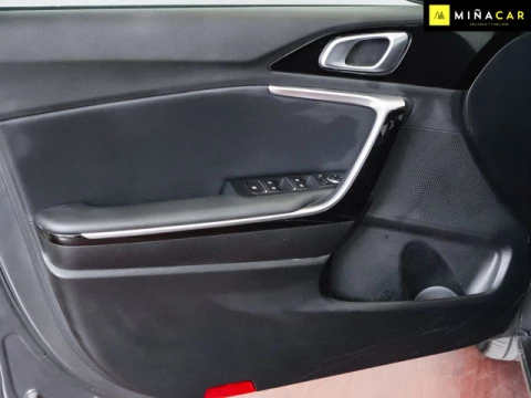 Kia XCeed 1.6 GDi PHEV eDrive 104 kW (141 CV)