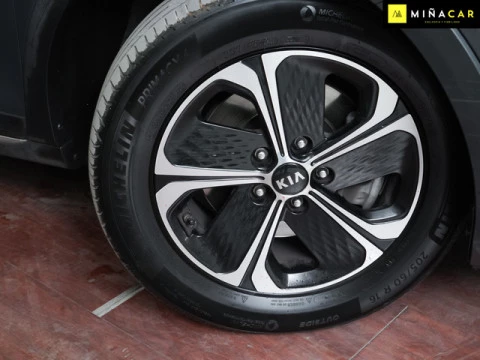 Kia XCeed 1.6 GDi PHEV eDrive 104 kW (141 CV)