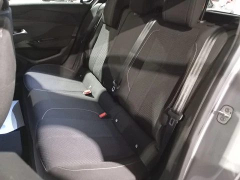 Peugeot 308 5P Active Pack BlueHDi 130 S&S EAT8