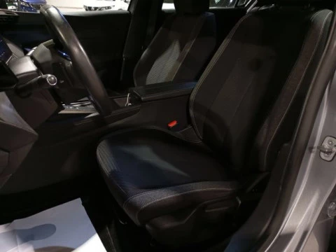 Peugeot 308 5P Active Pack BlueHDi 130 S&S EAT8