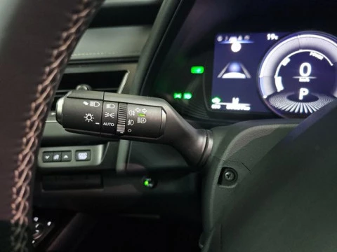 Lexus UX 2.0 250h Business