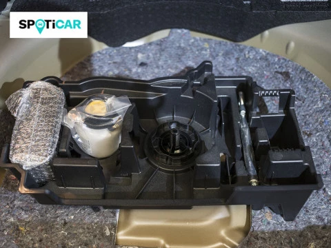 Citroën C4 Hybrid 136 e-DCS6 Plus