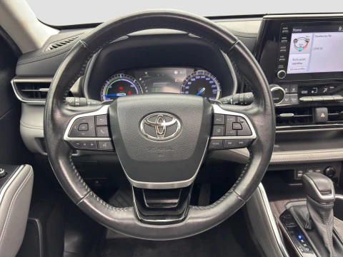 Toyota Highlander 2.5 Advance P. Met. Techo Panorámico