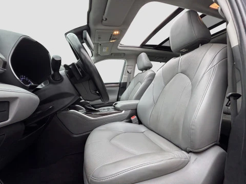 Toyota Highlander 2.5 Advance P. Met. Techo Panorámico