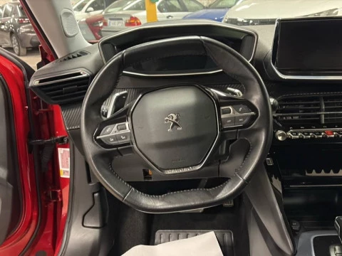 Peugeot 2008 Allure BlueHDI 130 S&S EAT8