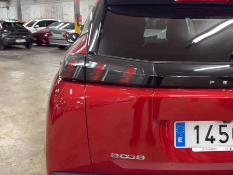 Peugeot 2008 Allure BlueHDI 130 S&S EAT8