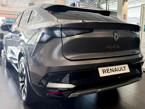 Renault Rafale Techno full hybrid E-Tech 200CV (147kW)