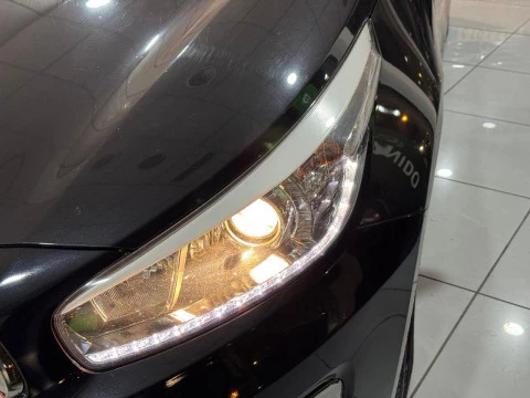 Kia Ceed 1.4 CRDi WGT Tech