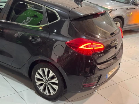Kia Ceed 1.4 CRDi WGT Tech