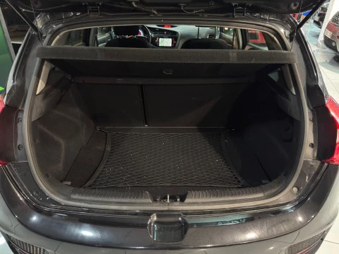 Kia Ceed 1.4 CRDi WGT Tech