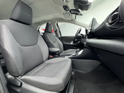 Toyota Yaris 1.5 120H Active Tech
