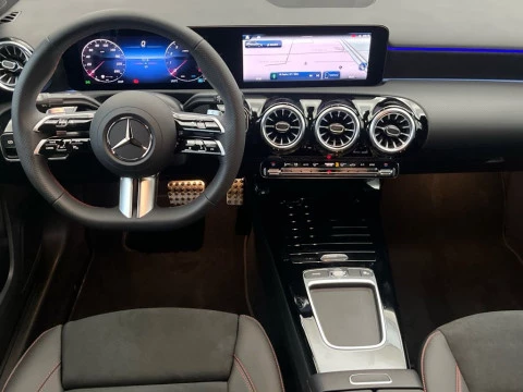 Mercedes-Benz Clase A 180 Berlina