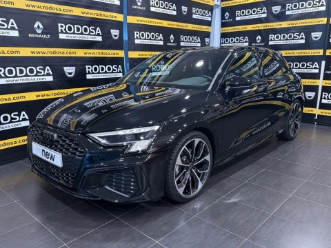 Audi A3 Sportback Black line 35 TFSI 110kW S tro