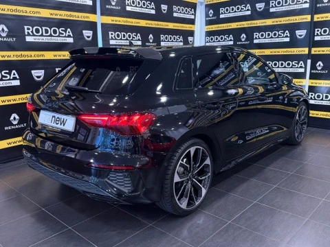 Audi A3 Sportback Black line 35 TFSI 110kW S tro