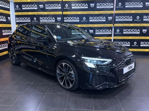 Audi A3 Sportback Black line 35 TFSI 110kW S tro