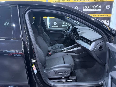 Audi A3 Sportback Black line 35 TFSI 110kW S tro
