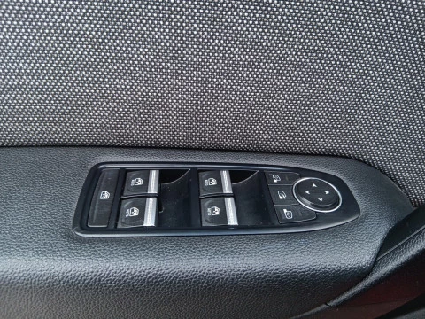 Renault Captur techno Eco-G 100cv (74 kW)