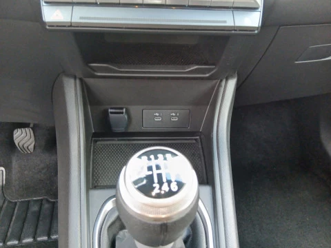 Renault Captur techno Eco-G 100cv (74 kW)