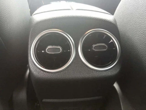 Mercedes-Benz Clase A 180 100 kW (136 CV)