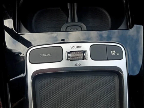 Mercedes-Benz Clase A 180 100 kW (136 CV)