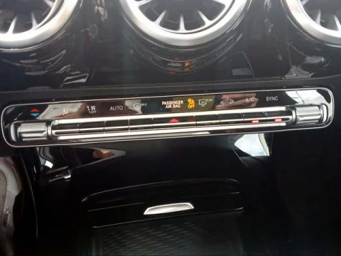 Mercedes-Benz Clase A 180 100 kW (136 CV)