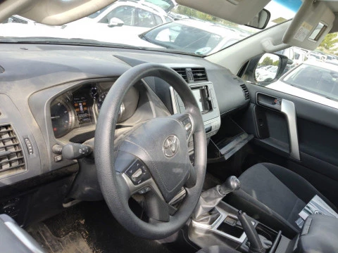 Toyota Land Cruiser 2.8 D-4D GX