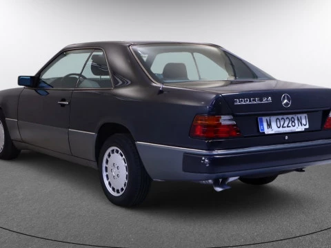 Mercedes-Benz E-CLASS 300 CE 24V 2P