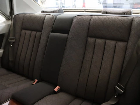 Mercedes-Benz E-CLASS 300 CE 24V 2P