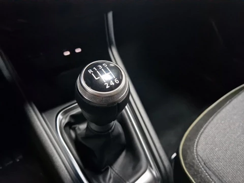 Renault Captur techno Eco-G 100cv (74 kW)