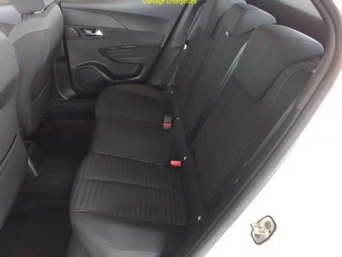 Peugeot 2008 Active Pack BlueHDI 81kW (110CV)