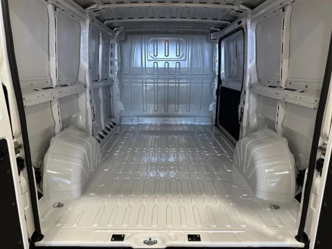 Citroën Jumper 3.3 L2 H2 BHDI 103kW (140CV) S&S 6 V. M