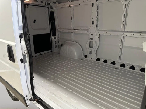 Citroën Jumper 3.3 L2 H2 BHDI 103kW (140CV) S&S 6 V. M