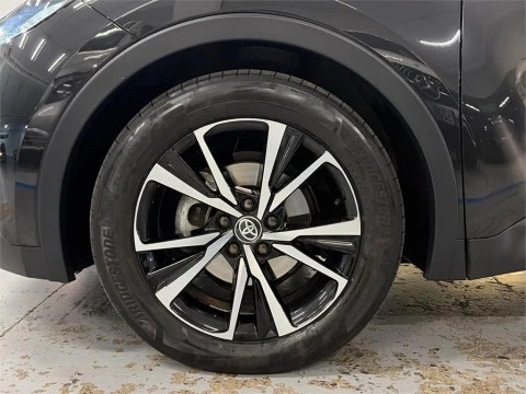 Toyota C-HR - Advance Hybrid 140