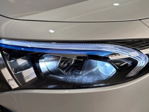 Mercedes-Benz EQA  250+