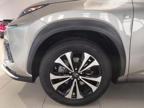 Lexus NX 300h F Sport 4WD