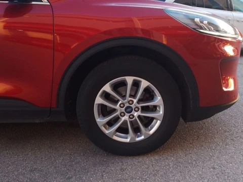 Ford Kuga Titanium 1.5 EcoBoost 110kW (150CV)