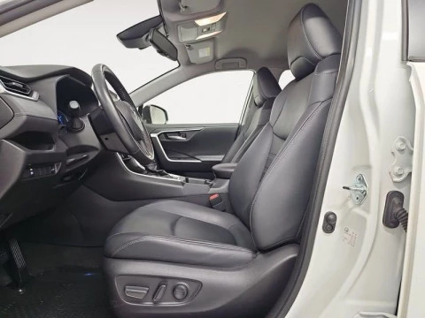 Toyota Rav4 2.5l 220H Advance