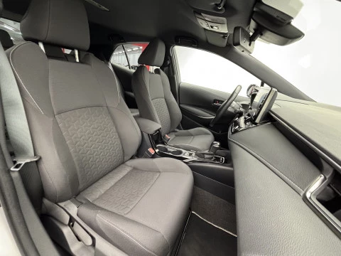 Toyota Corolla 1.8 125H ACTIVE TECH E-CVT