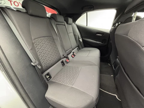 Toyota Corolla 1.8 125H ACTIVE TECH E-CVT