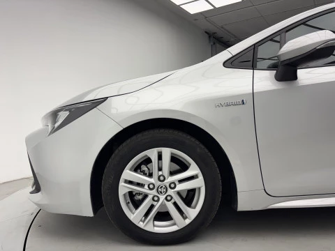 Toyota Corolla 1.8 125H ACTIVE TECH E-CVT