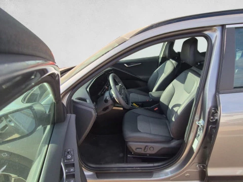 Kia Niro 1.6 GDi HEV 95kW (129CV) Drive