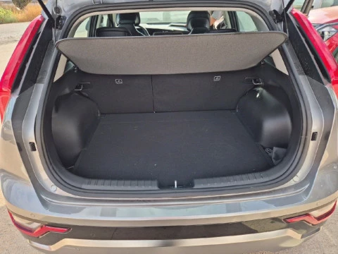 Kia Niro 1.6 GDi HEV 95kW (129CV) Drive