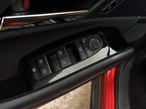 Mazda CX-30 2.5 E-SKYACTIV-G HOMURA 5P