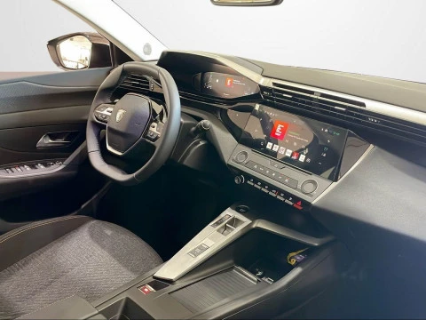 Peugeot 308 5P Style Hybrid MHEV 145 e-DCS6