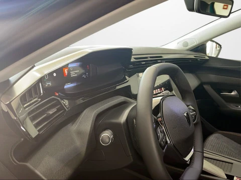 Peugeot 308 5P Style Hybrid MHEV 145 e-DCS6