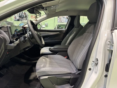 Renault Megane E-Tech Equilibre EV40 standard ch. 96 kW (130 CV)