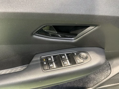 Renault Megane E-Tech Equilibre EV40 standard ch. 96 kW (130 CV)