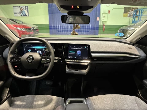Renault Megane E-Tech Equilibre EV40 standard ch. 96 kW (130 CV)